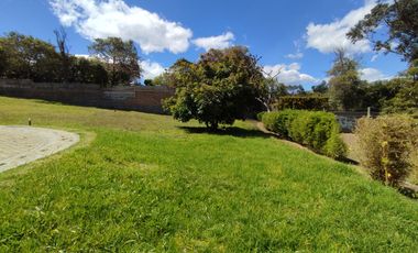 Terreno en Venta Tumbaco Urbanización Privada
