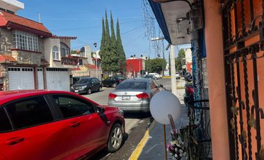 Hermosa y amplia Casa en Renta en privada cerrada con portón eléctrico cerca de Universidad Anáhuac y Ciudad Judicial