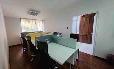 ALQUILO CASA IDEAL EMPRESAS POR AV EJÉRCITO CAYMA