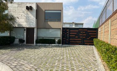 Casa en Renta - Lomas Virreyes Calimaya - modelo Granada (esquina)