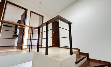 Casa en Renta - Lomas Virreyes Calimaya - modelo Granada (esquina)