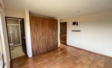 Casa en Renta - Lomas Virreyes Calimaya - modelo Granada (esquina)