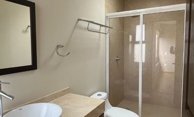 Casa en Renta - Lomas Virreyes Calimaya - modelo Granada (esquina)