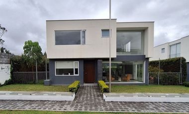 Casa en Venta 3 Dormitorios Tumbaco La Morita 2