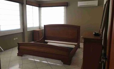 CASA DE RENTA EN URB. PUERTO AZUL