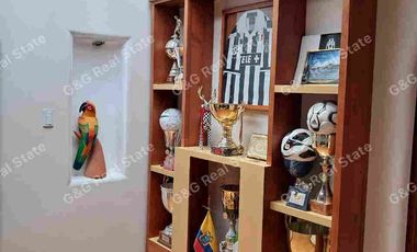 🏡 Lujo y Confort Exclusivo en Cotacachi: ¡La Casa de Sus Sueños!