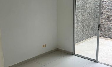 CASA DE 2 PISOS EN LUGAR RESIDENCIAL.-
