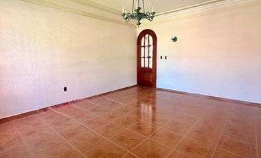 CASA DE UN PISO EN RENTA EN PRIVADA HUERTAS DEL CARMEN EL PUEBLITO QUERETARO