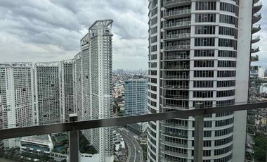 Penthouse unit for lease in Lorraine Tower Proscenium