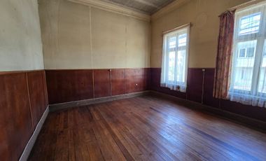 Arriendo Comercial – Casa de Gran Superficie en Avenida Carampangue