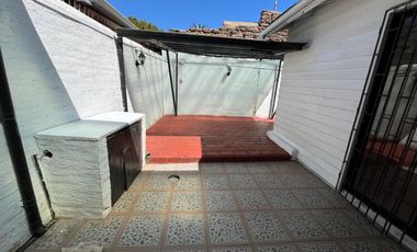 SE VENDE PROPIEDAD DE MATERIAL SOLIDO