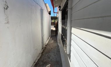 SE VENDE PROPIEDAD DE MATERIAL SOLIDO