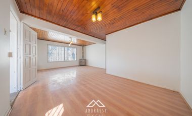 Arrienda CASA, gran patio, remodelada