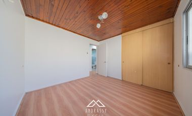 Arrienda CASA, gran patio, remodelada