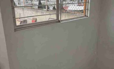 EXCELENTE PROPIEDAD PARA INVERTIR  (2 DEPARTAMENTOS Y LOCAL)