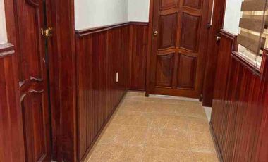 EXCELENTE PROPIEDAD PARA INVERTIR  (2 DEPARTAMENTOS Y LOCAL)