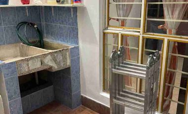 EXCELENTE PROPIEDAD PARA INVERTIR  (2 DEPARTAMENTOS Y LOCAL)