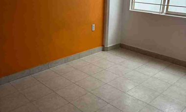 EXCELENTE PROPIEDAD PARA INVERTIR  (2 DEPARTAMENTOS Y LOCAL)