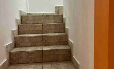 EXCELENTE PROPIEDAD PARA INVERTIR  (2 DEPARTAMENTOS Y LOCAL)