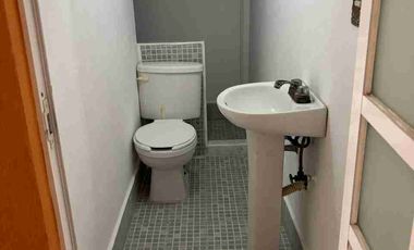 EXCELENTE PROPIEDAD PARA INVERTIR  (2 DEPARTAMENTOS Y LOCAL)