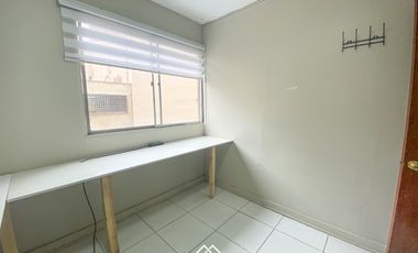 SE ARRIENDA PRACTICA OFICINA