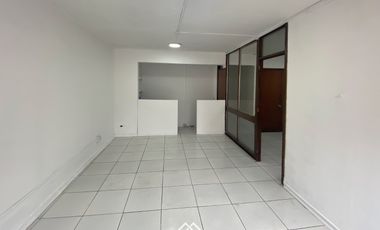 SE ARRIENDA PRACTICA OFICINA