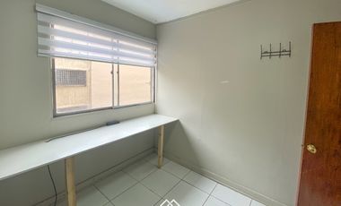 SE ARRIENDA PRACTICA OFICINA