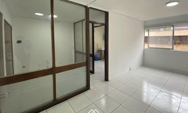 SE ARRIENDA PRACTICA OFICINA