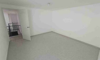 Bonita casa con sótano