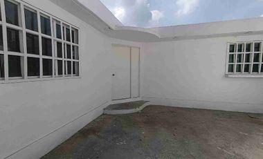 Bonita casa con sótano