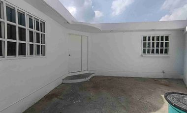 Bonita casa con sótano