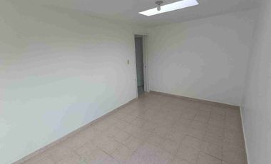 Bonita casa con sótano