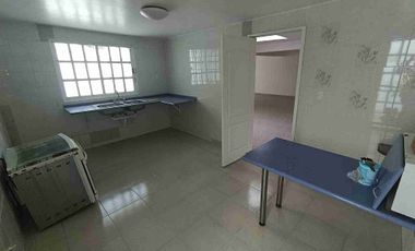 Bonita casa con sótano