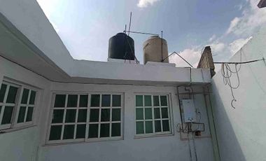 Bonita casa con sótano