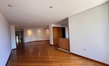 ¡Hermoso departamento en renta-sector Puertas del Sol!
