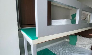 RENTO DEPARTAMENTO AMUEBLADO CON VISTA AL MAR Y FRENTE  A LA ALBERCA