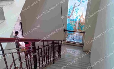 RUMAH TOKO LUAS DEKAT SUMMARECON BEKASI