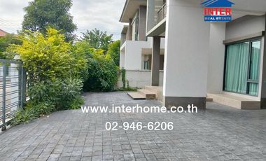 Two-story detached house, 83.3 sq.wah, Thanaphirom Village, Navanakorn, Phaholyothin Road, Khlong Luang, Pathum Thani.