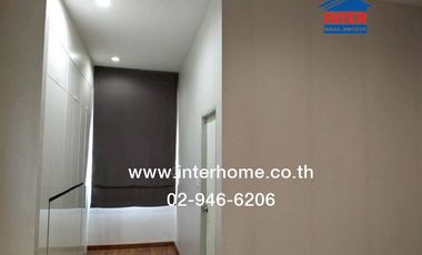 Two-story detached house, 83.3 sq.wah, Thanaphirom Village, Navanakorn, Phaholyothin Road, Khlong Luang, Pathum Thani.