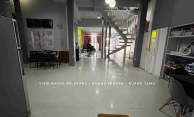 Dijual Rumah 3 lantai full furnished