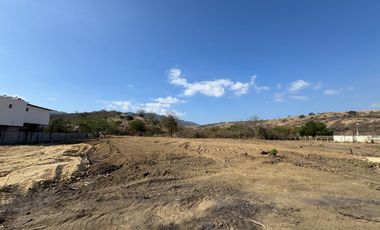 VENDO TERRENO EN PORTOVIEJO, VIA PORTOVIEJO - MANTA