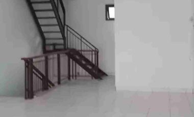 Disewakan Ruko Mainroad Mekar Wangi cocok untuk usaha / kantor