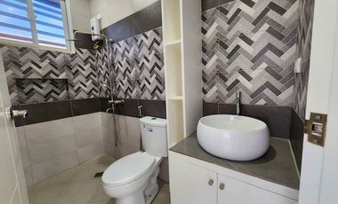 House and Lot For Sale in Ayala Alabang Village, Muntinlupa City