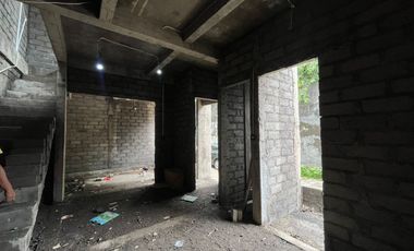 DIJUAL RUMAH 2 LANTAI – SUPER STRATEGIS JANTUNG KOTA DENPASAR (GATSU TENGAH) 5 menit ke Mall Living World.