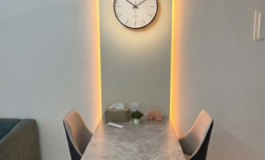 Apt Baru Furnished 2 Bedroom View Pemandangan Taman dan Kolam Renang