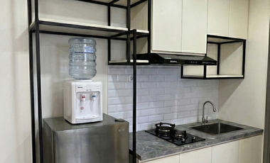 Apt Baru Furnished 2 Bedroom View Pemandangan Taman dan Kolam Renang