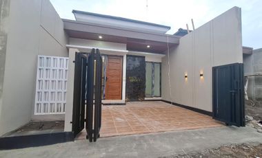 RUMAH MURAH SIAP HUNI, DEKAT JALAN JOGJA SOLO DI KALASAN, SLEMAN