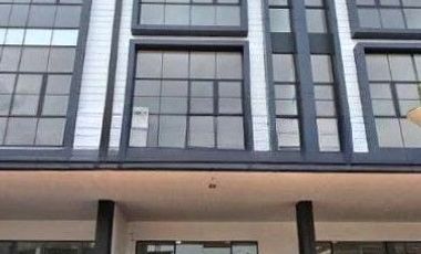 Ruko Maison de Wisteria 3lt 5x17 85m Metland Cakung Jakarta Timur