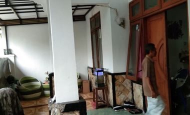 Dijual cepat rumah BU di Perum Puri Teratai Buduran Sidoarjo