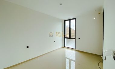 DIJUAL RUMAH NYAMAN 2 LANTAI LOKASI PREMIM MAGUWOHARJO